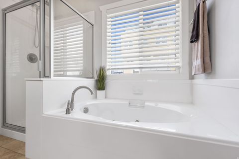 Tiny photo for 11381 S SKYLUX AVE, South Jordan, UT 84009 (MLS # 2141116)