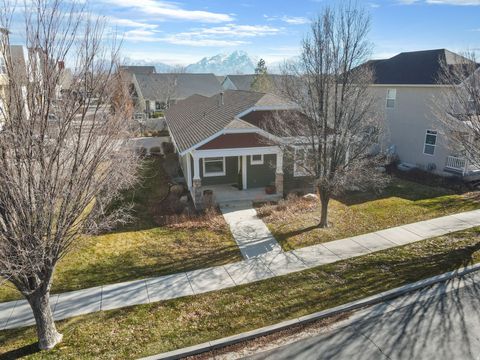Tiny photo for 11381 S SKYLUX AVE, South Jordan, UT 84009 (MLS # 2141116)