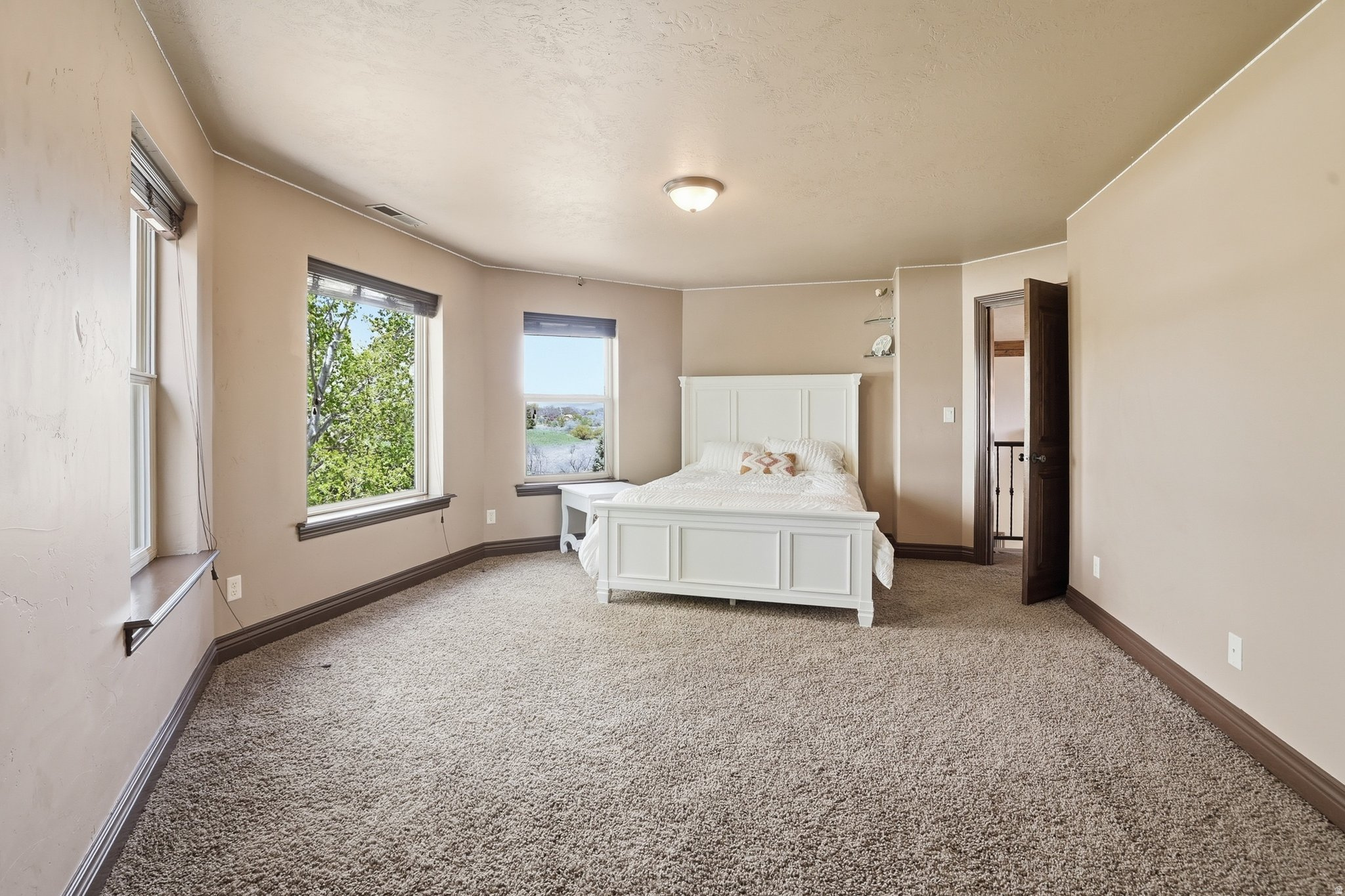 HOLMGREN ESTATE - Residential