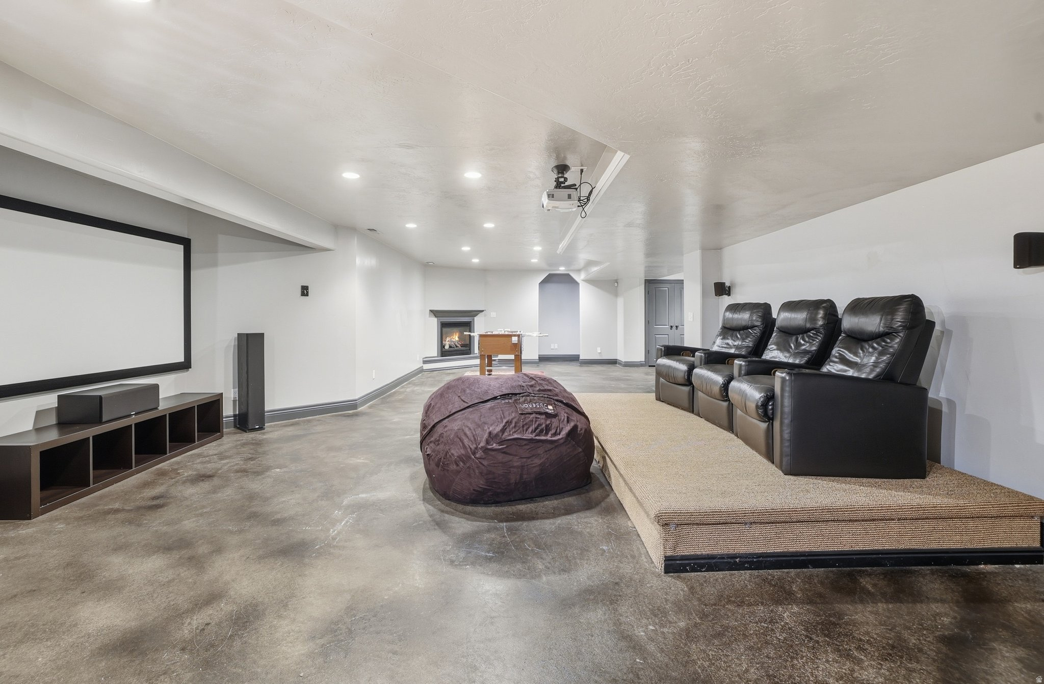 HOLMGREN ESTATE - Residential