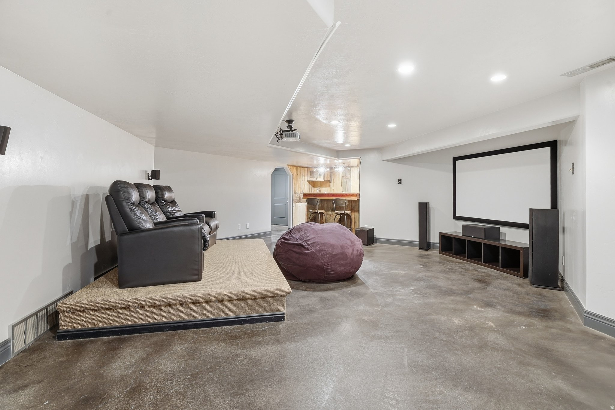 HOLMGREN ESTATE - Residential