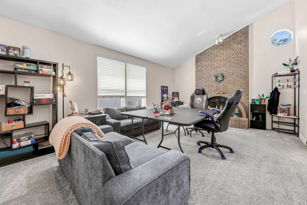 Photo of 6883 S 2510 E, Cottonwood Heights, UT 84121 (MLS # 2152954)