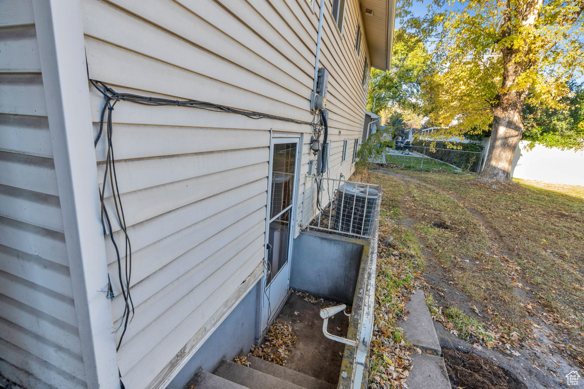 LAKEWAY - Residential