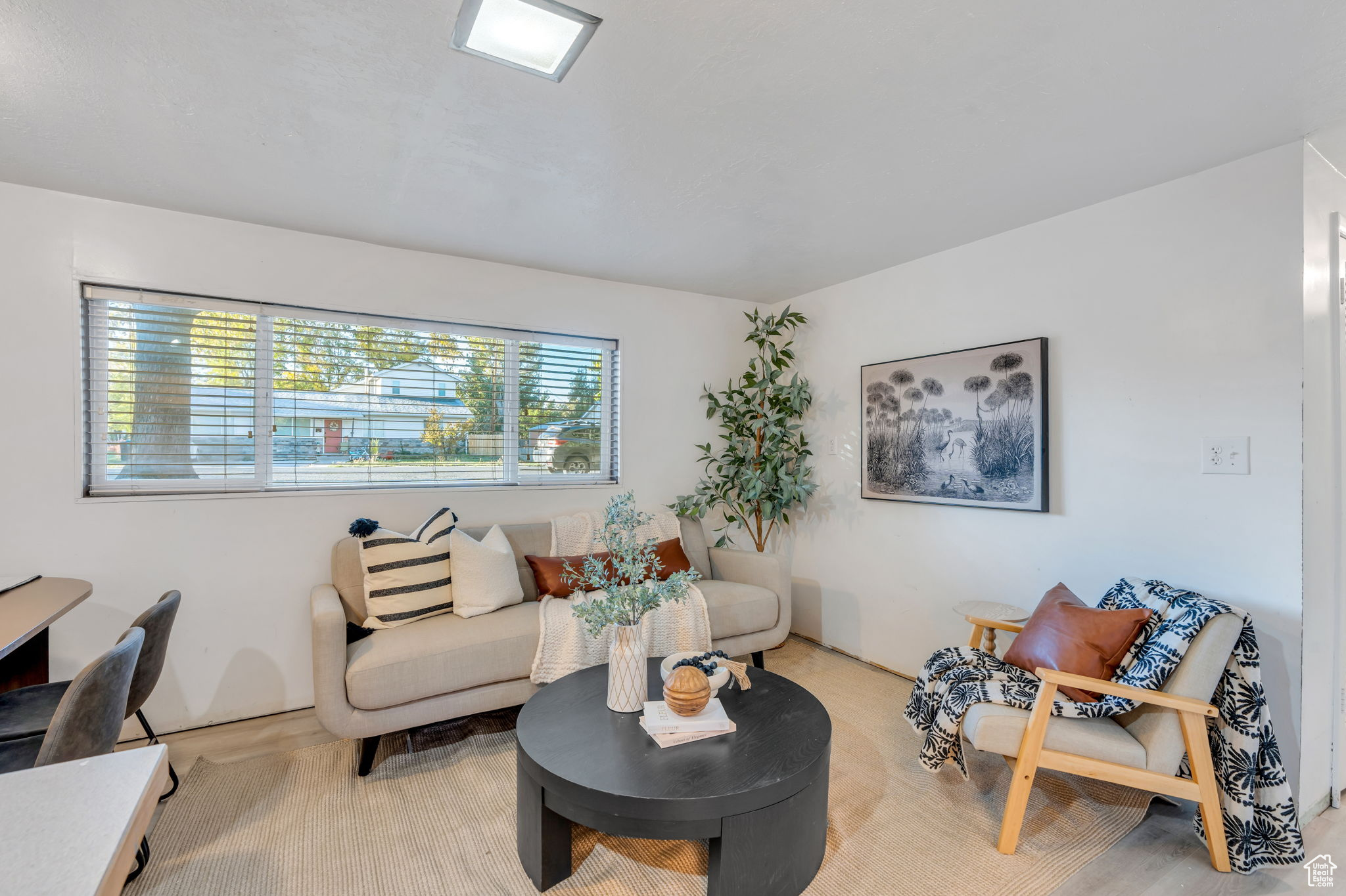 LAKEWAY - Residential