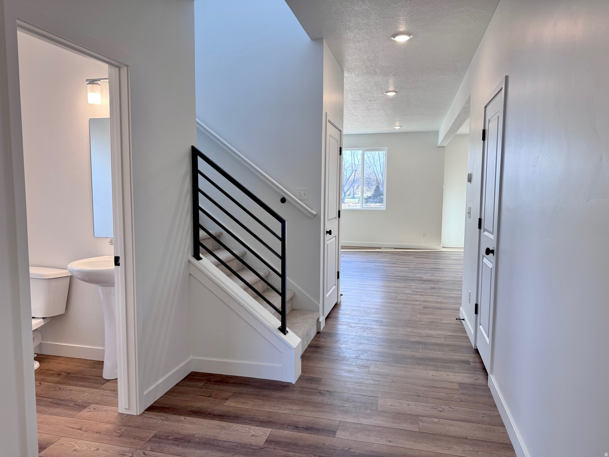 RIVERSIDE ESTATES - Residential