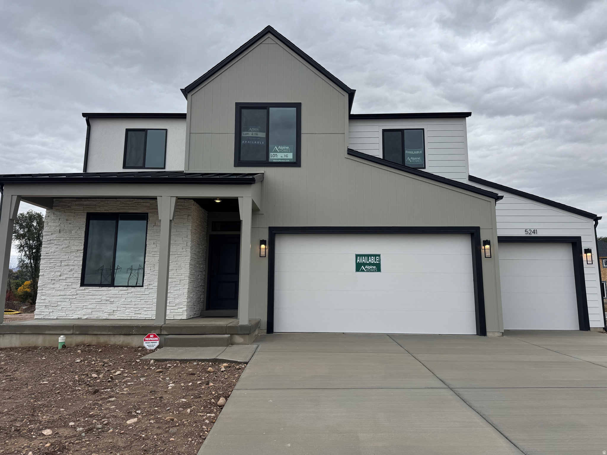 RIVERSIDE ESTATES - Residential