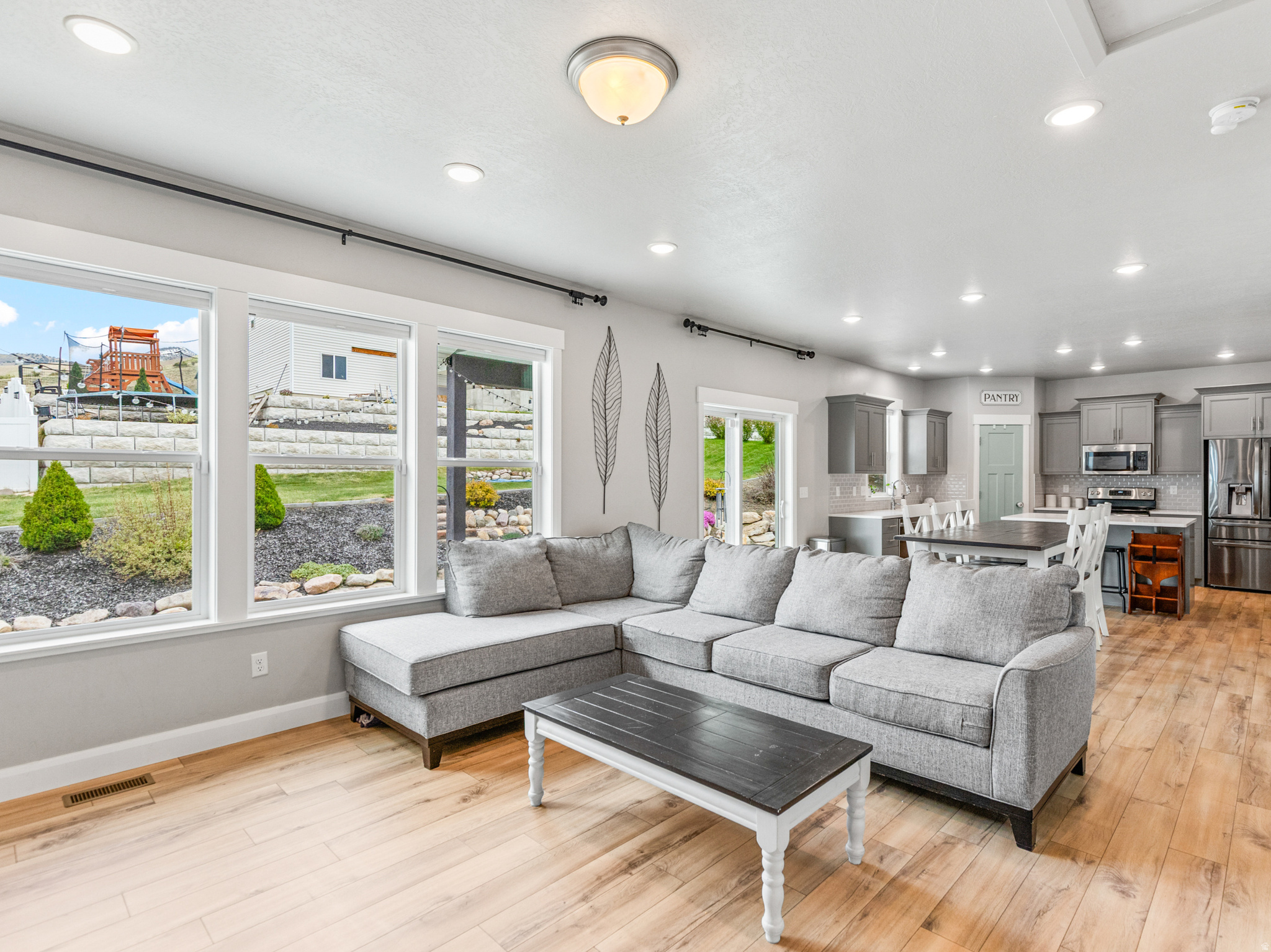 MOUNTAIN GATE SUBDIV - Residential