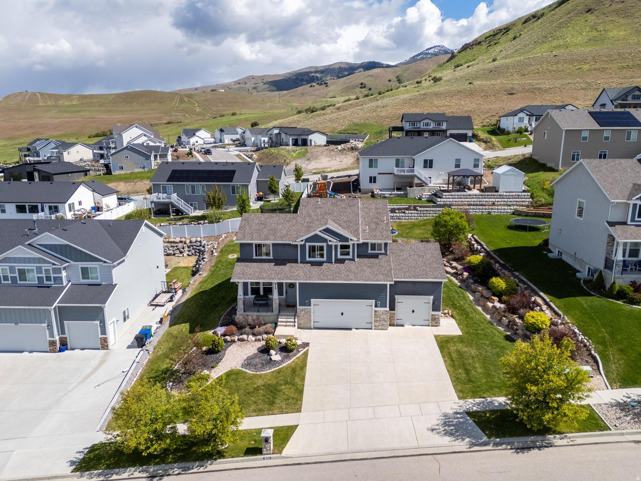 MOUNTAIN GATE SUBDIV - Residential