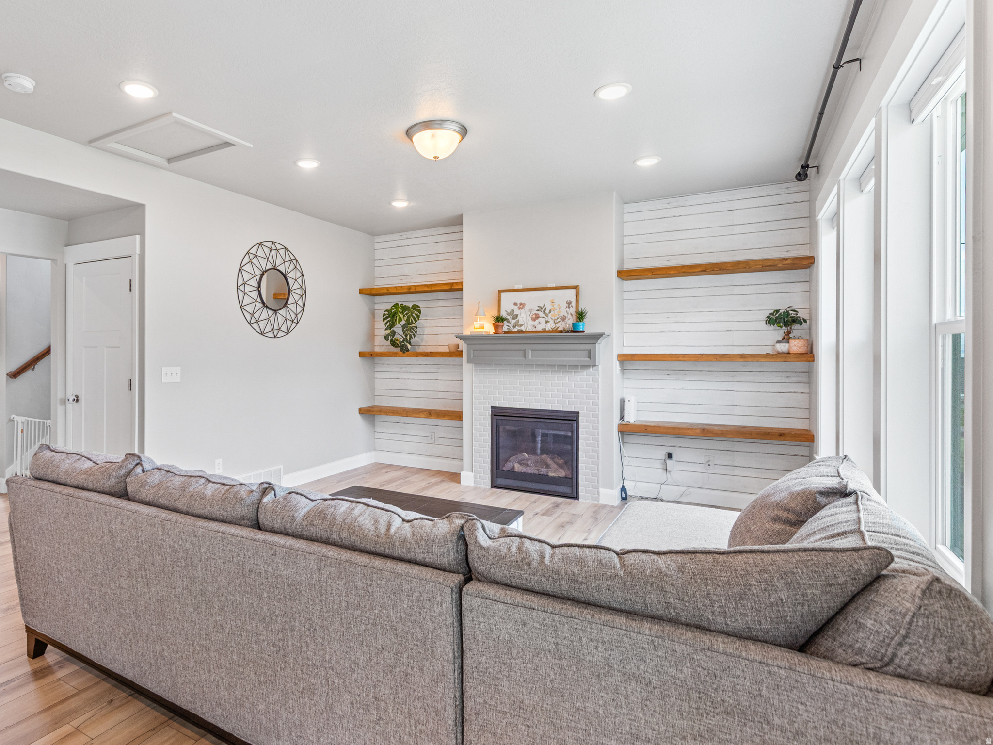 MOUNTAIN GATE SUBDIV - Residential