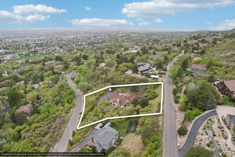Tiny photo for 2686 E BONNEVILLE TERRACE DR, South Ogden, UT 84403 (MLS # 2152606)