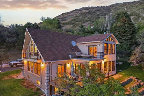 Tiny photo for 2686 E BONNEVILLE TERRACE DR, South Ogden, UT 84403 (MLS # 2152606)