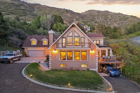 Tiny photo for 2686 E BONNEVILLE TERRACE DR, South Ogden, UT 84403 (MLS # 2152606)