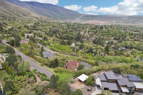 Tiny photo for 2686 E BONNEVILLE TERRACE DR, South Ogden, UT 84403 (MLS # 2152606)