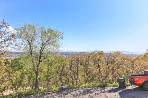 Tiny photo for 2686 E BONNEVILLE TERRACE DR, South Ogden, UT 84403 (MLS # 2152606)