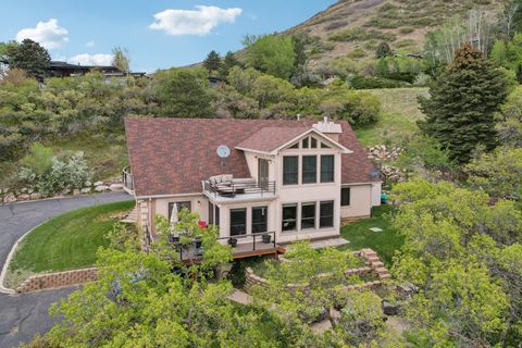 Tiny photo for 2686 E BONNEVILLE TERRACE DR, South Ogden, UT 84403 (MLS # 2152606)