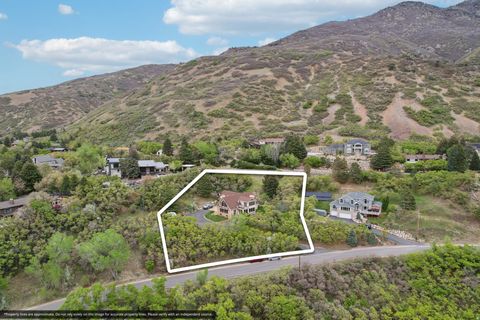 Tiny photo for 2686 E BONNEVILLE TERRACE DR, South Ogden, UT 84403 (MLS # 2152606)