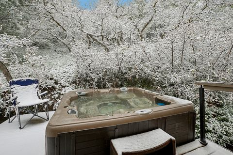 Tiny photo for 2686 E BONNEVILLE TERRACE DR, South Ogden, UT 84403 (MLS # 2152606)