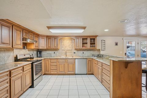 Tiny photo for 2686 E BONNEVILLE TERRACE DR, South Ogden, UT 84403 (MLS # 2152606)