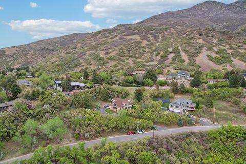 Tiny photo for 2686 E BONNEVILLE TERRACE DR, South Ogden, UT 84403 (MLS # 2152606)