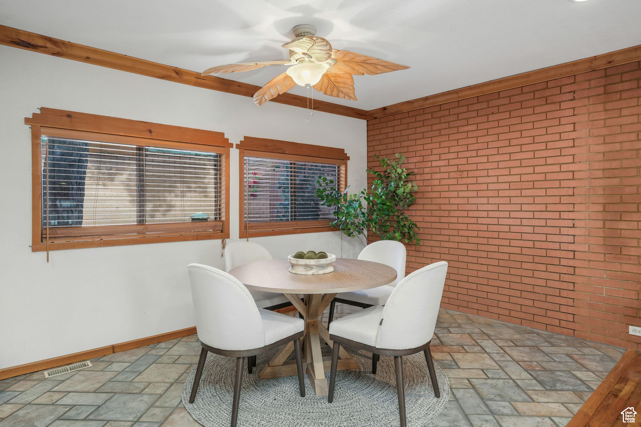 3640 E AURORA CIR E