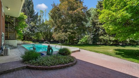 Tiny photo for 412 S 100 E, Salem, UT 84653 (MLS # 2133064)