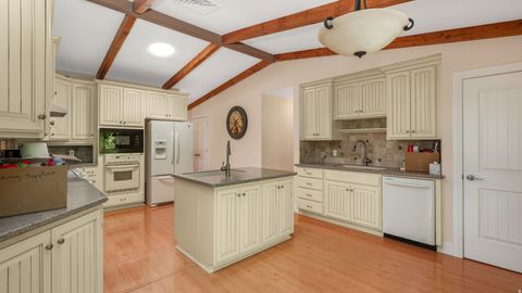 Tiny photo for 412 S 100 E, Salem, UT 84653 (MLS # 2133064)