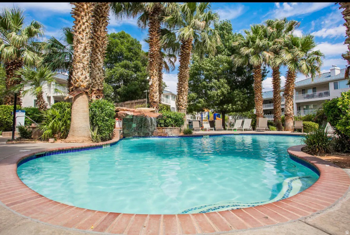 LAS PALMAS RESORT CONDO - Residential