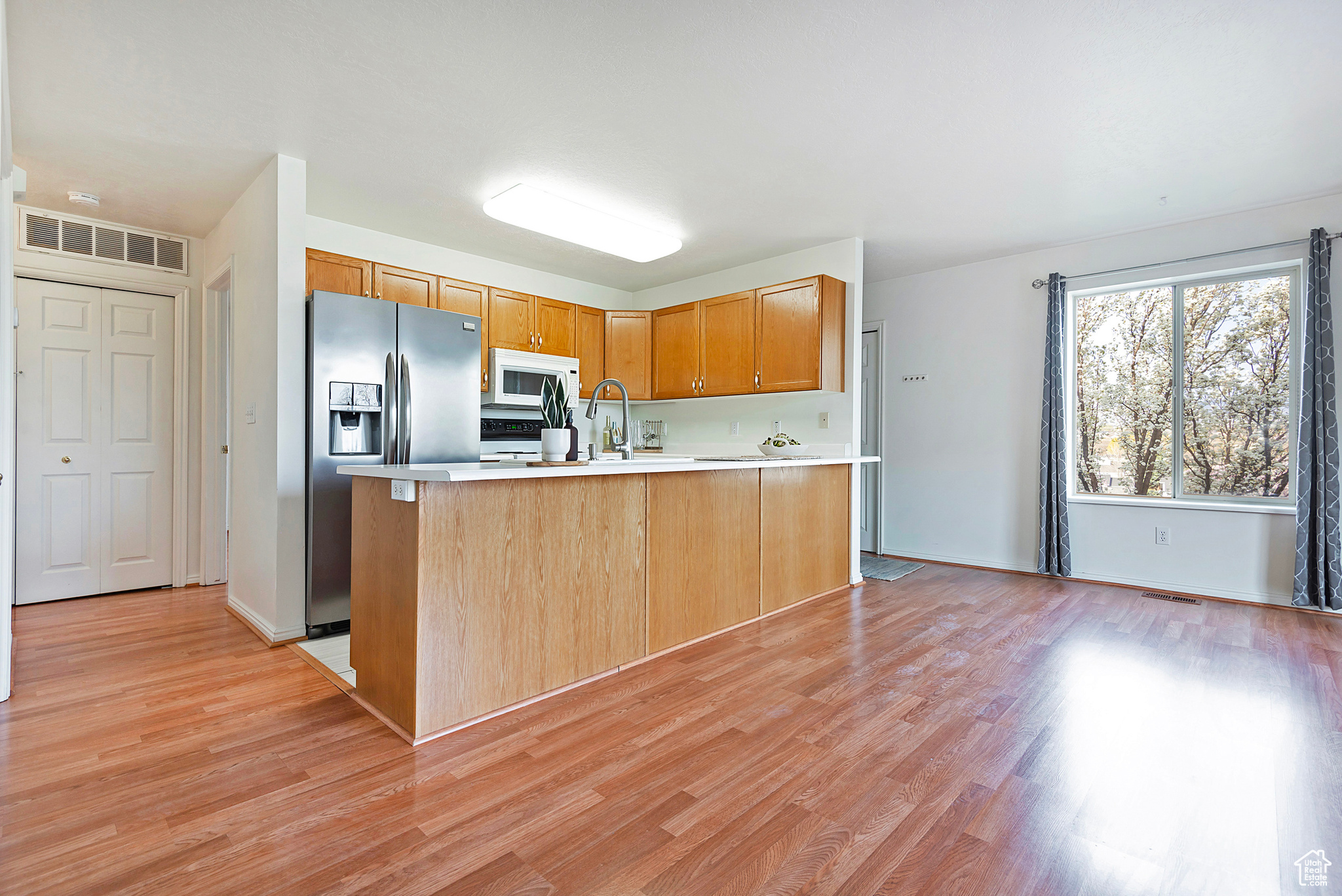 733 W Jefferson Ln, Sandy, Utah image 8