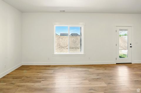 Tiny photo for 232 W 825 S, Willard, UT 84340 (MLS # 2091695)