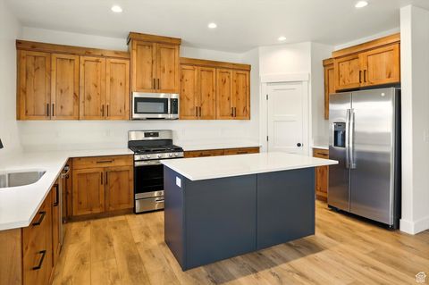 Tiny photo for 232 W 825 S, Willard, UT 84340 (MLS # 2091695)