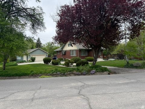 Photo of 2181 E ARBOR LN, Holladay, UT 84117 (MLS # 2150843)