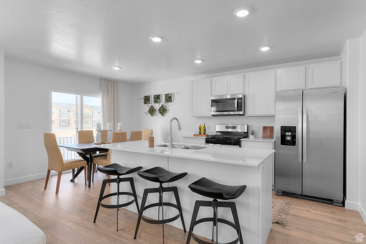 NORTHSHORE - Residential