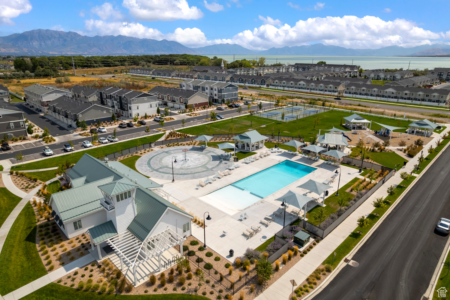 NORTHSHORE - Residential