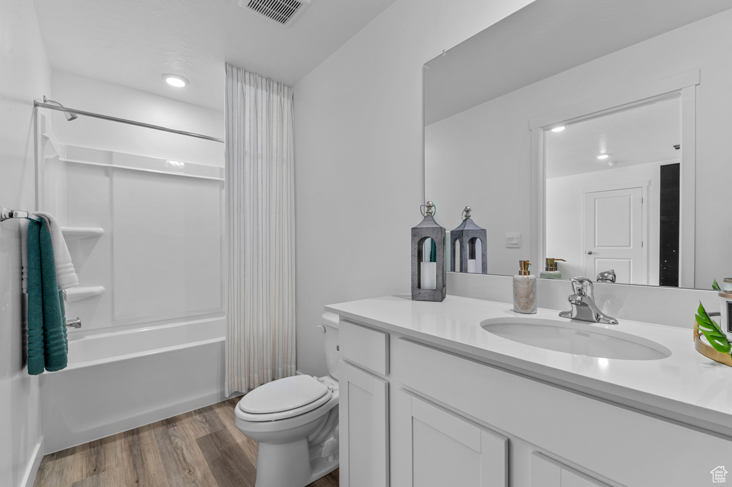 NORTHSHORE - Residential