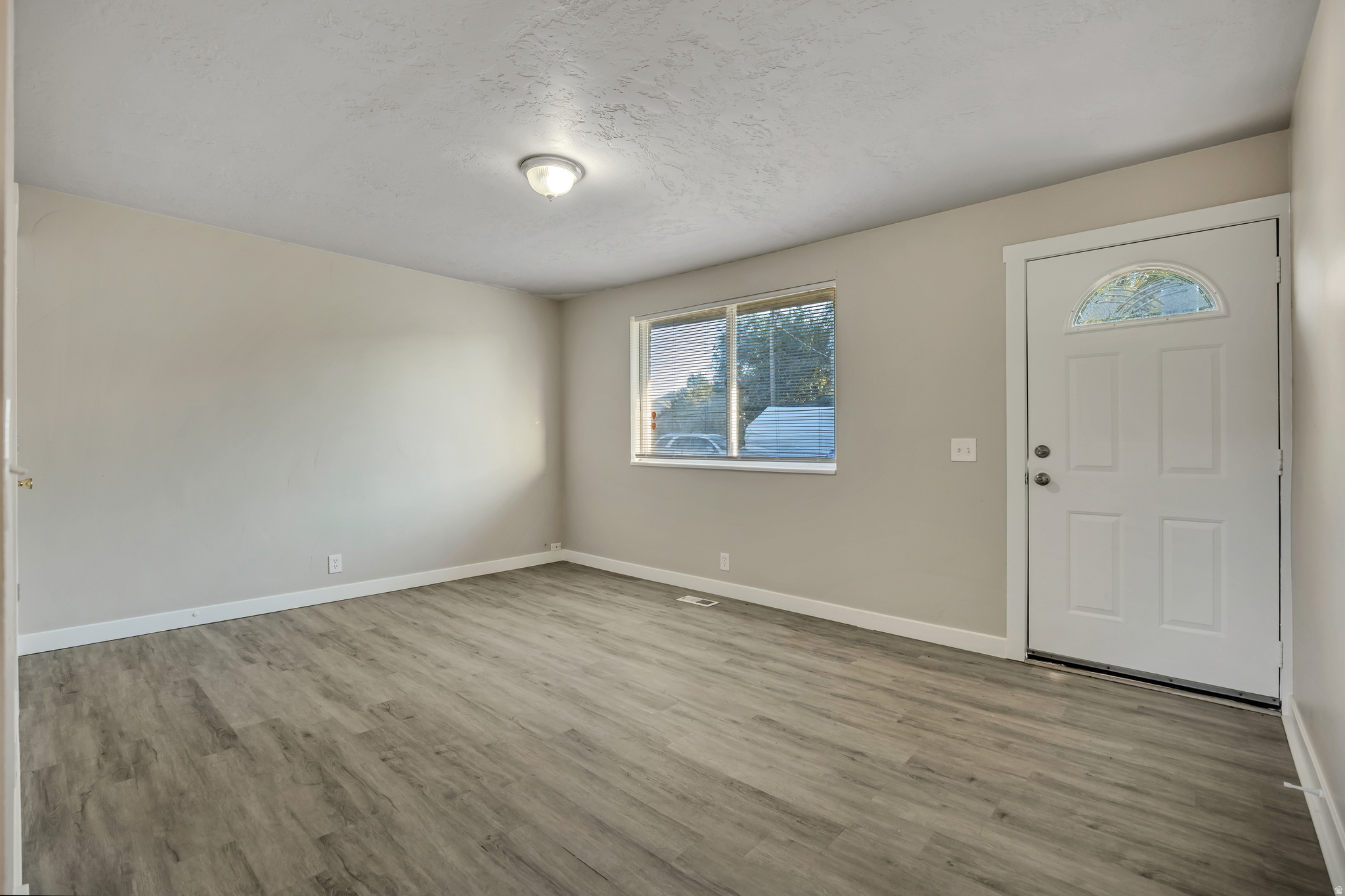 BURLINGTON - Residential