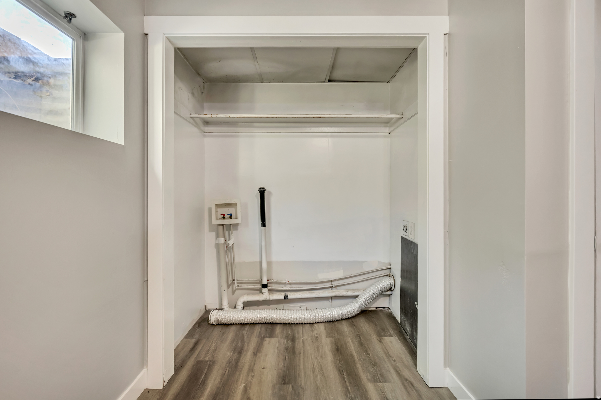 BURLINGTON - Residential