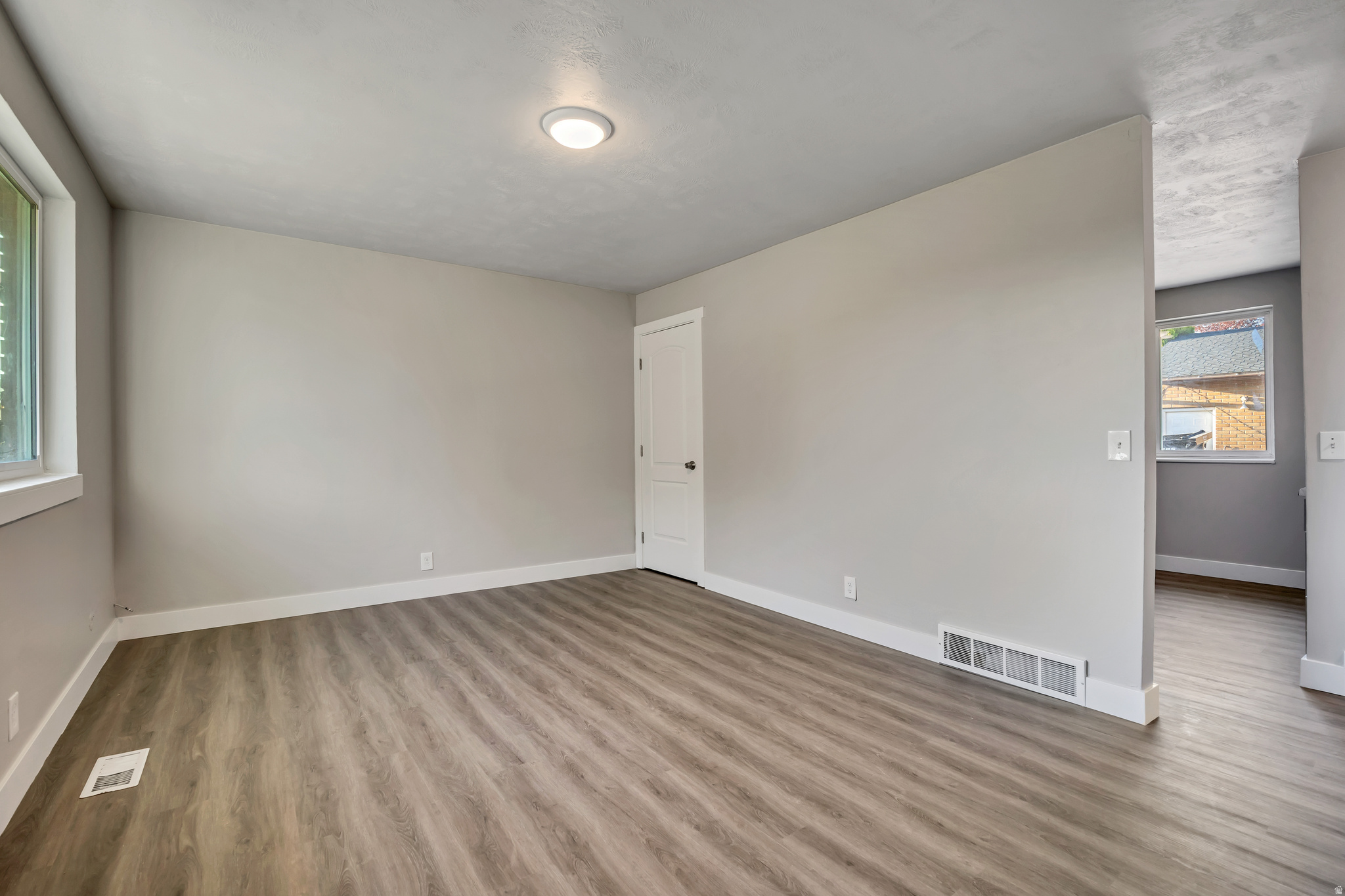 BURLINGTON - Residential