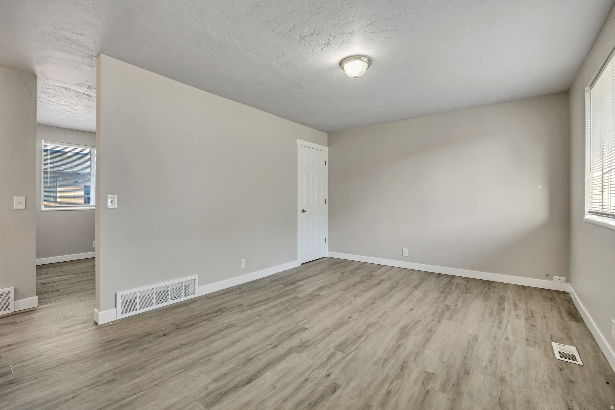 BURLINGTON - Residential