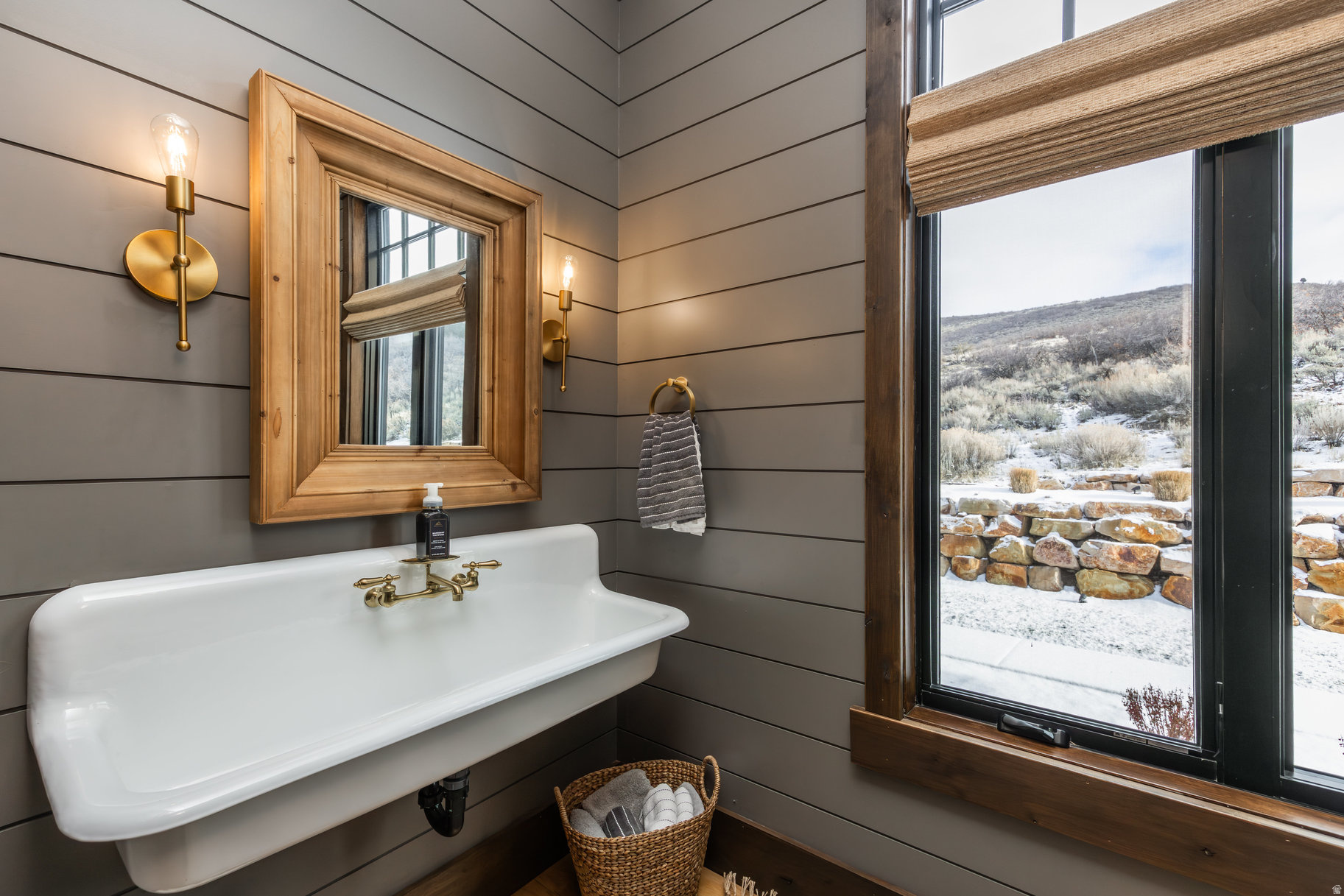 GREENERHILLS - Residential