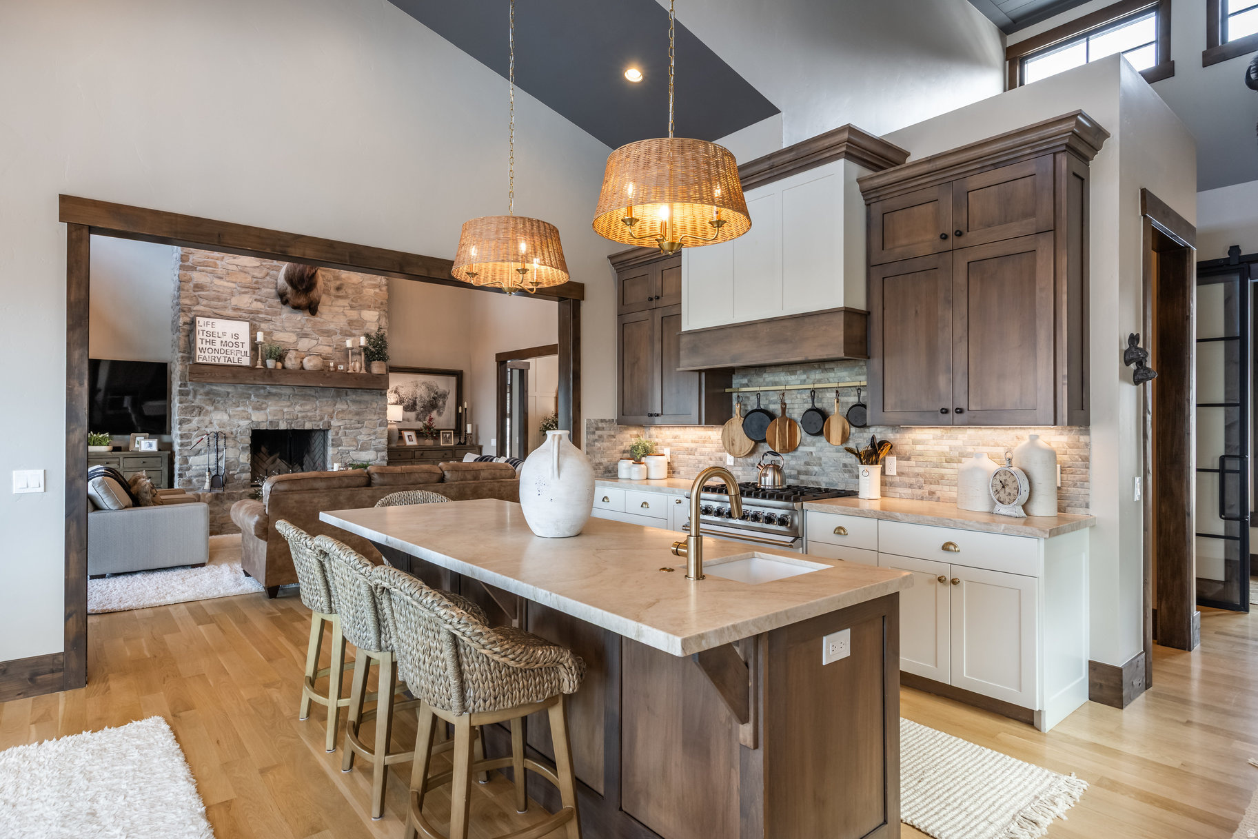 GREENERHILLS - Residential