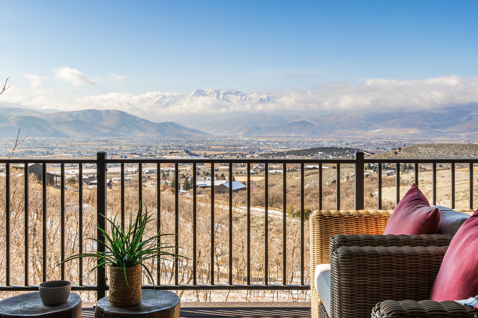 GREENERHILLS - Residential