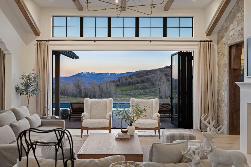 Photo of 663 W DEER HILL RD, Park City, UT 84098 (MLS # 2157670)