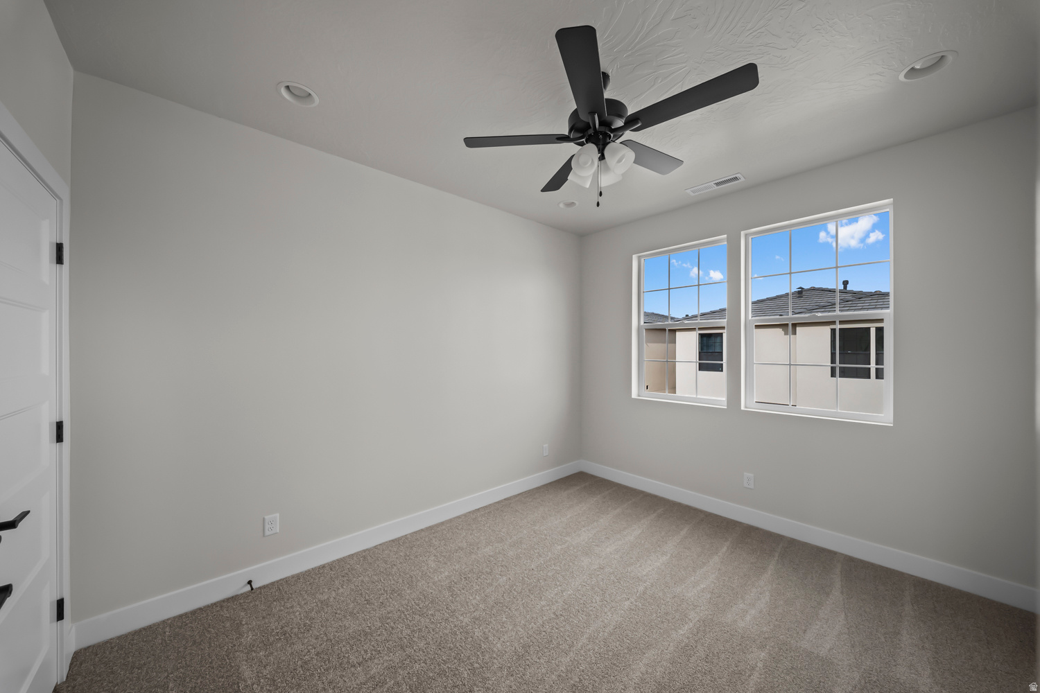 SOUTH DESERT - Residential