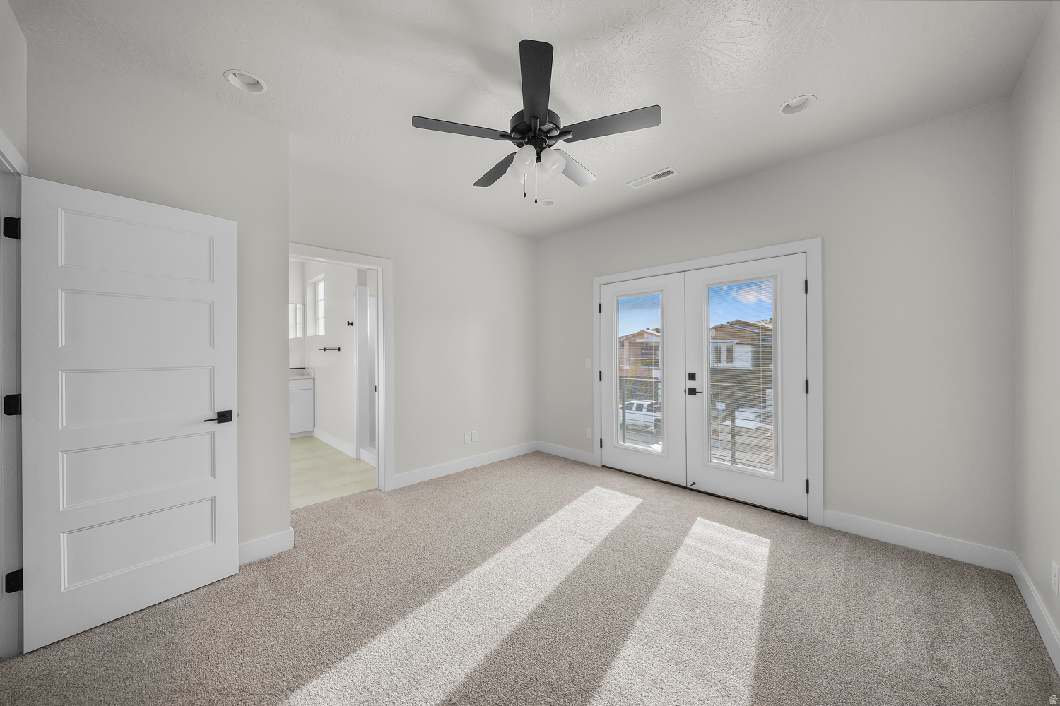 SOUTH DESERT - Residential