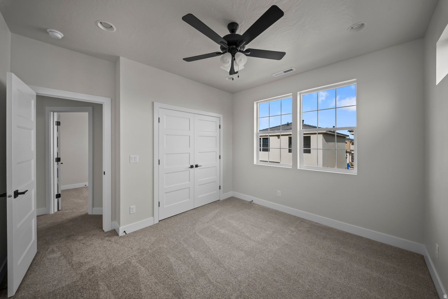 SOUTH DESERT - Residential