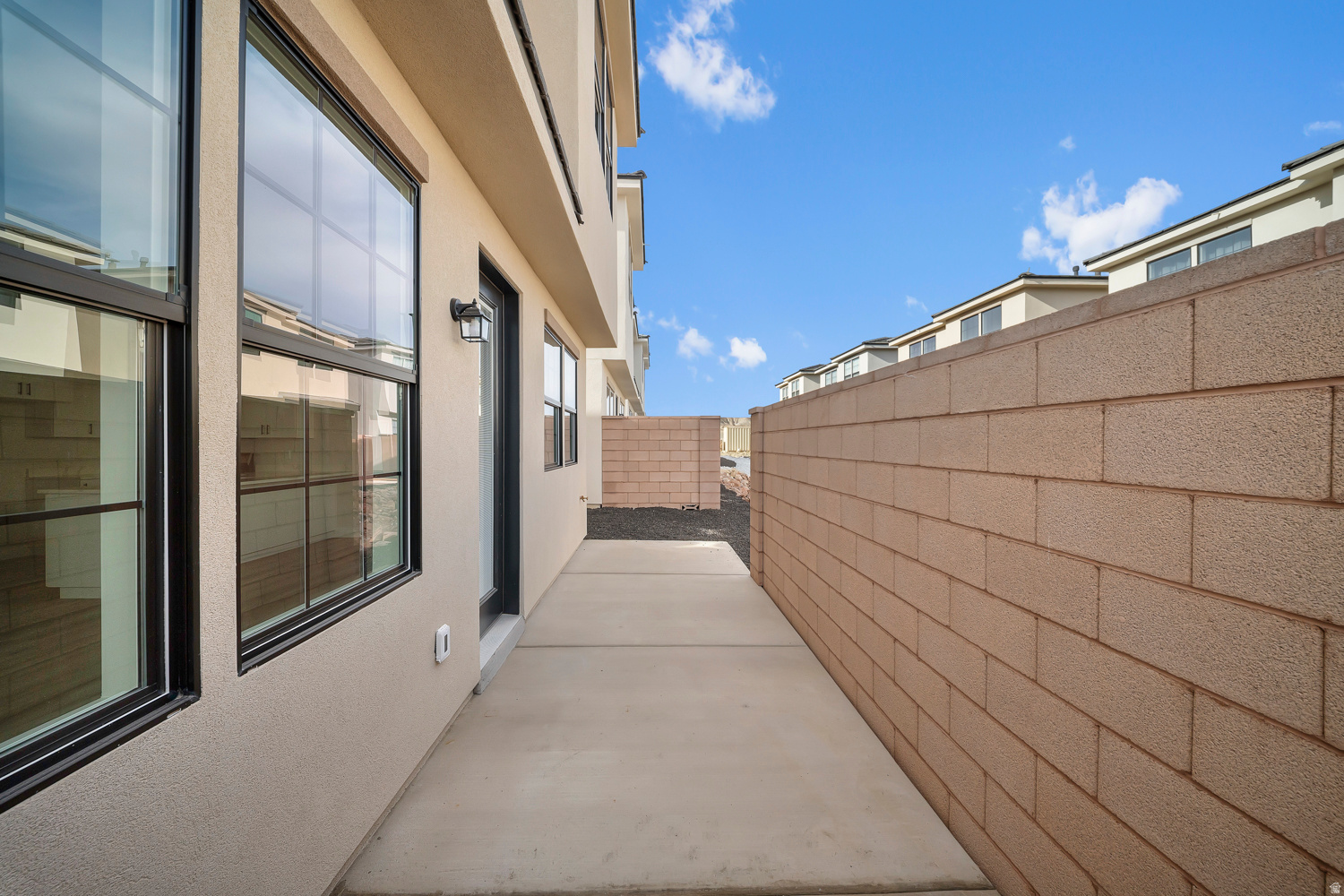 SOUTH DESERT - Residential