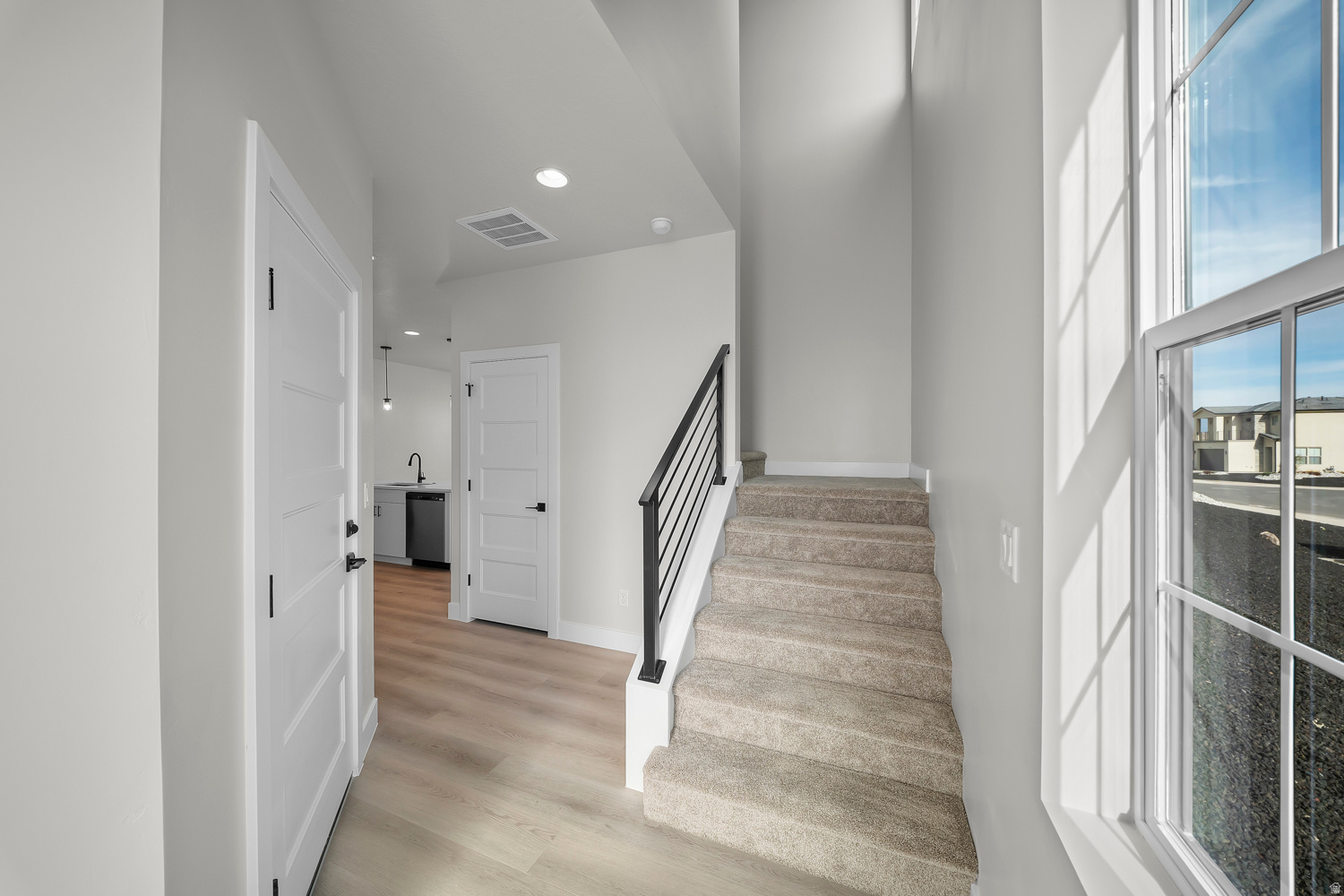 SOUTH DESERT - Residential