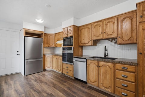 Tiny photo for 9 SYLVIA DR, South Ogden, UT 84405 (MLS # 2180496)