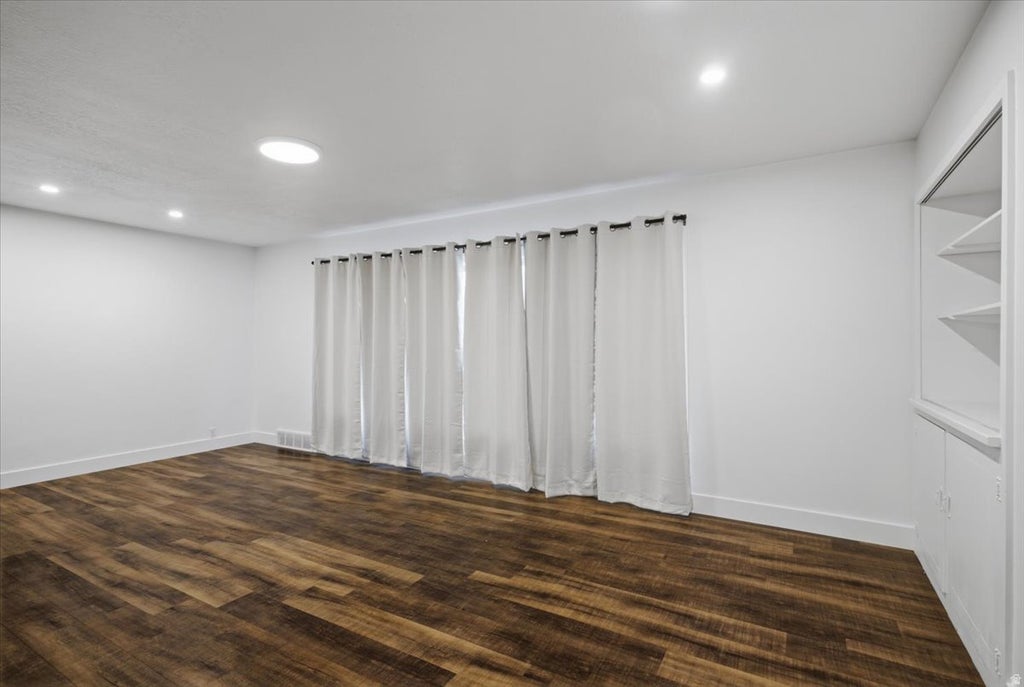Photo of 9 SYLVIA DR, South Ogden, UT 84405 (MLS # 2180496)