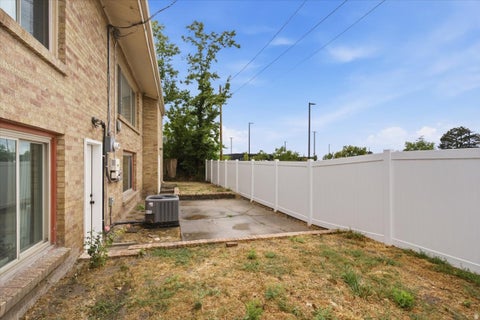 Tiny photo for 9 SYLVIA DR, South Ogden, UT 84405 (MLS # 2180496)